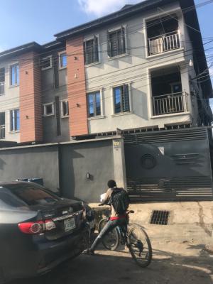 Relatively New Studio Apartment, Ibiyemi Street  Off Shipeolu Road Palmgrove Shomolu Lagos., Palmgrove, Shomolu, Lagos, Self Contain (single Rooms) for Rent