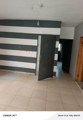 All En-suite Two Bedroom Flats in a Nice Environment, Magodo, Lagos, Flat / Apartment for Rent
