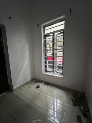 Beautiful Boys Quarters in a Shared Apartment Available, Orchid Road, Lekki, Lagos, Self Contain (single Rooms) for Rent