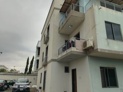Spacious 3bedroom Flat with Bq Upstairs, Admiralty, Lekki Phase 1, Lekki, Lagos, Flat / Apartment for Rent
