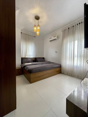 Stylish Apartment,  Modern Comfort, 17, Olubunmi Owa Street, Off Admiralty Way, Lekki Phase 1, Lekki, Lagos, Flat / Apartment Short Let