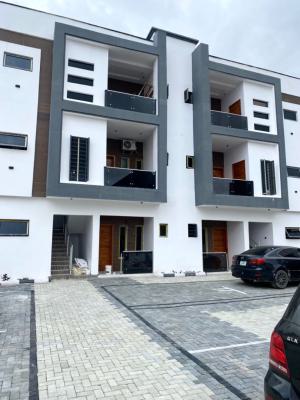 an Executive Two Bedroom Flat, Crest View Estate Besides Blenco Mall Ajah Lekki Phase2, Lekki, Lagos, Flat / Apartment for Rent