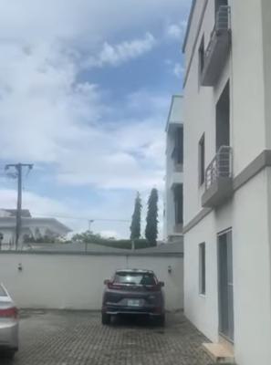 Self-serviced, Come with Your Own Generator, Lekki Phase 1, Lekki, Lagos, Flat / Apartment for Rent