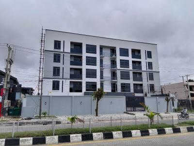 Exquisite Three Bedroom Flat with Bq, Lekki Phase 1, Lekki, Lagos, Flat / Apartment for Rent