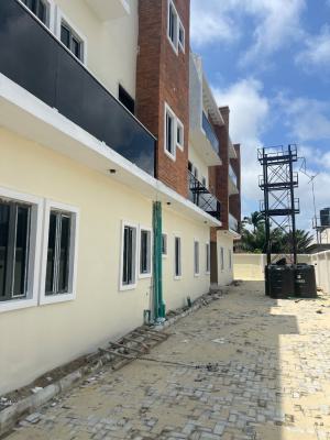 Massive  2 Bedroom  Flat Upstairs, Femi Coker Streeet Gra, Abijo, Lekki, Lagos, Flat / Apartment for Rent