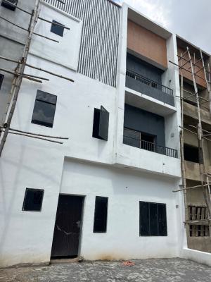 Contemporary Custom Distress 4 Bedroom Duplex with Bq, Sunnyvale Garden, Lokogoma District, Abuja, Terraced Bungalow for Rent