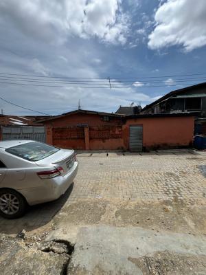 a Bungalow Building in a Perfect Neighborhood, Suitable Fo, Off Adelabu, Surulere, Lagos, Detached Bungalow for Sale