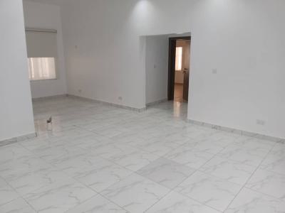 a Newly Renovated & Lovely 2 Bedroom  Apartment, Lekki Phase 1, Lekki, Lagos, Flat / Apartment for Rent