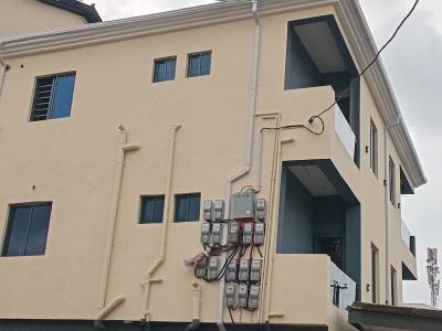New Jersey Roomself Con, Adekunle By Alagomeji Third Mainland Bridge, Sabo, Yaba, Lagos, Self Contain (single Rooms) for Rent