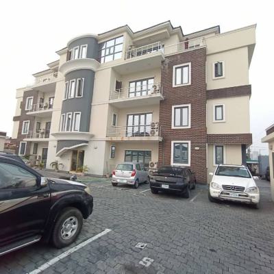 Serviced 3 Bedroom Apartment, Right Side, Lekki Phase 1, Lekki, Lagos, Flat / Apartment for Rent