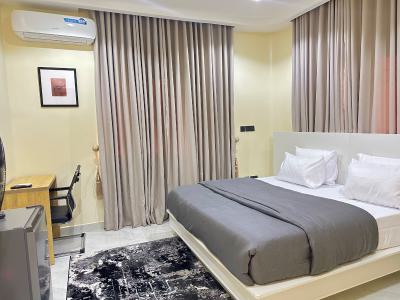 Studio Apartment with Kitchen Located in The Heart of Town, 3 Sorotona Close, Wuse 2, Abuja, Self Contain (single Rooms) Short Let