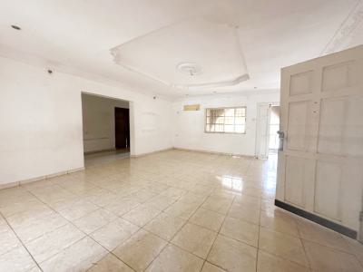 a Well Maintained Spacious 3 Bedroom Flat, Gra Phase 2, Magodo, Lagos, Flat / Apartment for Rent
