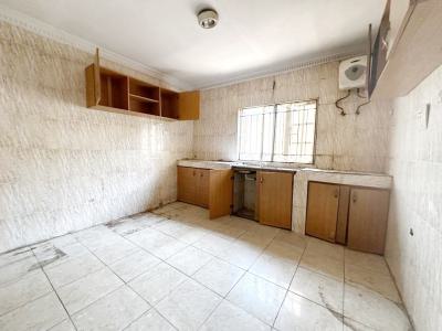 Luxury 3 Bedroom Flat, Gra Phase 2, Magodo, Lagos, Flat / Apartment for Rent