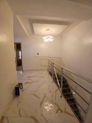 Spacious Studio Apartment, Fitted Personal Kitchen Upstairs Penthouse, Chevron Drive, Lekki, Lagos, Self Contain (single Rooms) for Rent