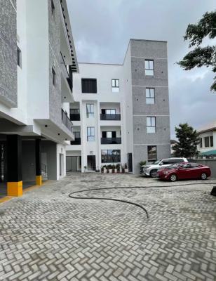 Lovely 2-bedroom Apartment + Spacious Maids Room, Lekki Phase 1, Lekki, Lagos, Flat / Apartment for Sale