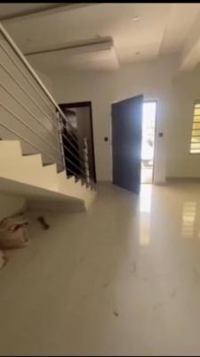 Fully Serviced Large Luxury 3bedrooms Maisonette Apartment, Lekki, Lagos, Flat / Apartment for Rent