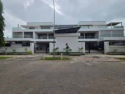 Luxury 4 Bedrooms Terraced Duplex with BQ