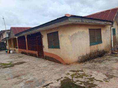 Twin Bungalow Facing The Tarred Road, Moremi, New Bodija, Ibadan, Oyo, Block of Flats for Sale