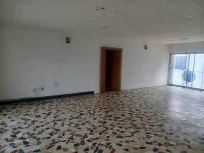 Spaceous 3 Bedroom Flat, Ikeja Gra, Ikeja, Lagos, Flat / Apartment for Rent