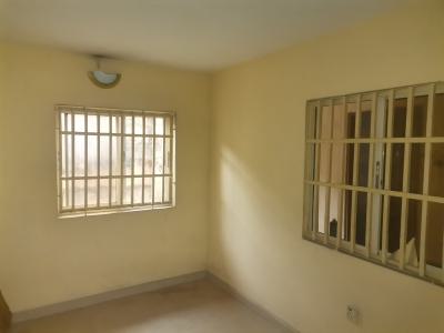 Decent and Comfortable Self Contained, Single Room with Stable Power, Fagbemi Street, Iyaganku Gra, Off Mobil, Ring Road, Iyaganku, Ibadan, Oyo, Self Contain (single Rooms) for Rent