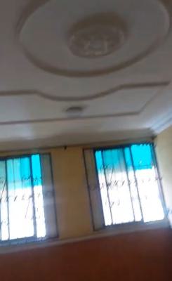 Nice 1 Bedroom Flat, 2nd Floor, Area 3, Garki, Abuja, Flat / Apartment for Rent