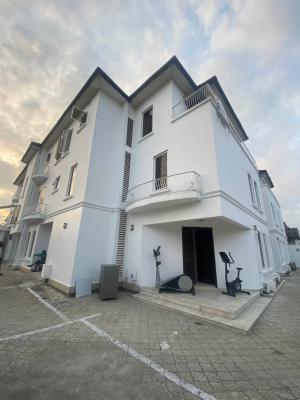 Newly Revamped Serviced 2 Bedroom Apartment in Lekki Phase 1, Off Admiralty Lekki Phase 1, Lekki Phase 1, Lekki, Lagos, Flat / Apartment for Rent