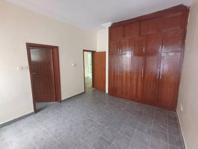 Nice 3 Bedroom Flat, Lekki Phase1, Lekki, Lagos, Flat / Apartment for Rent
