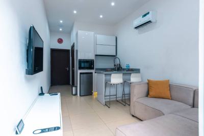 2 Units of Cute One Bedroom Apartment with Swimming Pool and Gym, Ayodele Odubiyi Street, Lekki Right, Lekki Phase 1, Lekki, Lagos, Flat / Apartment Short Let