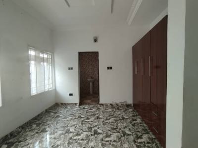Serviced 4 Bedroom Duplex with 2 Sitting Room Comes with Generator., Jahi, Abuja, Terraced Duplex for Rent