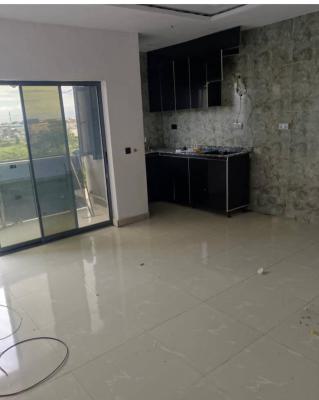 Spacious 1 Bedroom Apartment with Elevator, Lekki Phase 1, Lekki, Lagos, Flat / Apartment for Rent