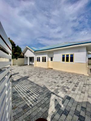 Very Massive and Spacious Three (3) Bedroom Detached Bungalow, By Lavista Court Estate 🏡, Galadimawa, Abuja, Semi-detached Bungalow for Rent