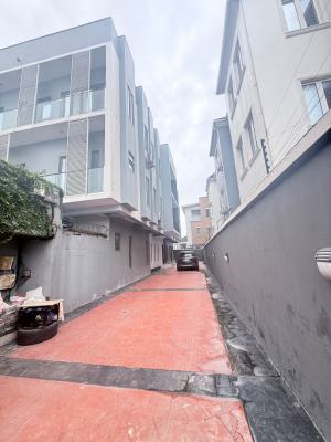 4-bedroom Semi-detached Duplex + Bq, Ikate, Lekki, Lagos, Semi-detached Duplex for Rent