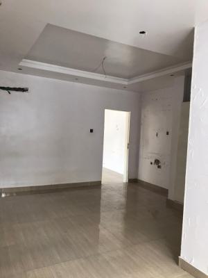 Spacious Miniflat Upstairs with Guest Toilet, Off Admiralty, Lekki Phase 1, Lekki, Lagos, Mini Flat (room and Parlour) for Rent