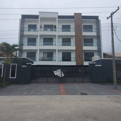 Stunning 3 Bedroom Apartments with a Pool,elevator, Lekki Phase 1, Lekki, Lagos, Flat / Apartment for Sale