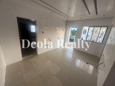 a Nice and Spacious 1 Bedroom Apartment., Off Admiralty Way, Lekki Phase 1, Lekki, Lagos, Mini Flat (room and Parlour) for Rent