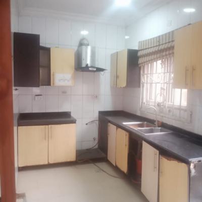 a 3 Bedroom Apartment, Mende, Maryland, Lagos, Flat / Apartment for Rent