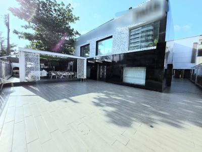 Commercial Building, Victoria Island (vi), Lagos, Restaurant / Bar for Rent
