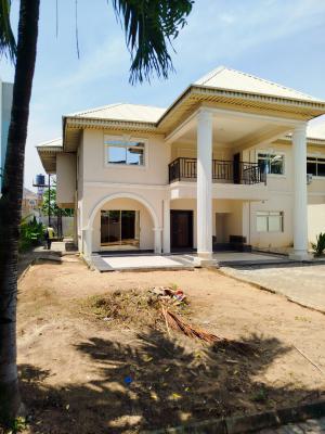 Spacious 6-bedroom Semi Detached House with 2 Bqs, Gate House, Lekki Phase 1, Lekki, Lagos, Semi-detached Duplex for Rent