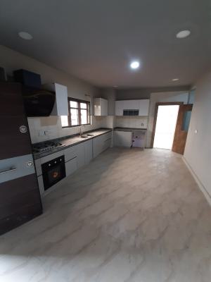 Serviced with 24 Hours Power Supply 3 Bedrooms En-suite Flat with Fitted Kitchen, Victoria Island (vi), Lagos, Flat / Apartment for Rent