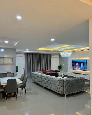 8 Units of 4 Bedroom Terrace Duplex with Pool, Gym, Ps5 and Snooker, Gbangbala Street, Ikate, Ikate Elegushi, Lekki, Lagos, Flat / Apartment Short Let