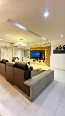 Lux 2 Beds with Pool, Ps5 and Elevator, Lekki Phase 1, Lekki, Lagos, Flat / Apartment Short Let