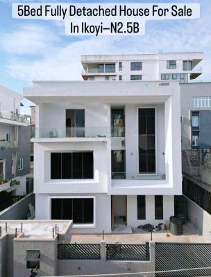 Stylish Contemporary Home in a Serene Gated Estate with Indoor Pool, E, Ikoyi, Lagos, House for Sale