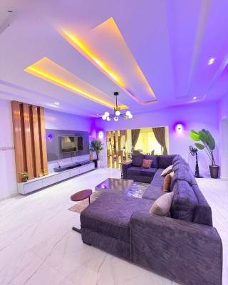 Pristine and Beautiful 2 Bedroom Apartment, Jahi, Abuja, Flat / Apartment Short Let