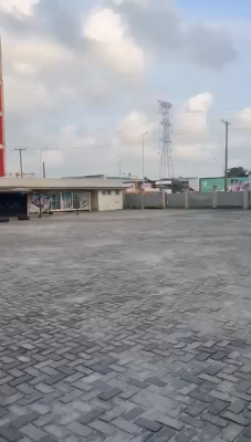 Fully Interlocked Land Measuring 1300sqms Facing Lekki-epe Express Way, Facing Lekki-epe Express Way, Lekki Phase 1, Lekki, Lagos, Commercial Land for Sale