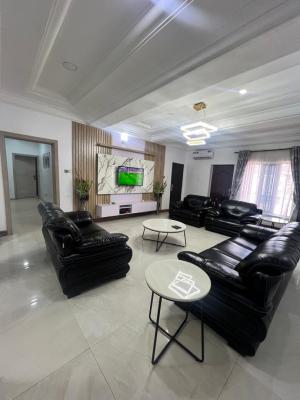 Spacious 3 Bedrooms Apartment, Ikeja Gra, Ikeja, Lagos, Flat / Apartment Short Let
