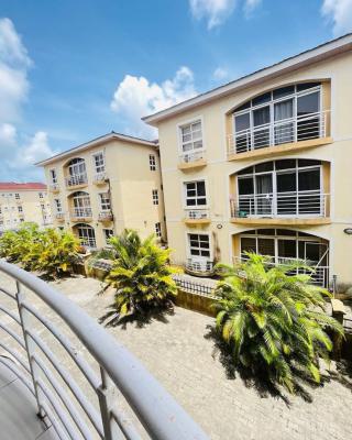 Neatly Used 3 Bedroom Apartment, Milverton Estate, Osapa, Lekki, Lagos, Flat / Apartment for Rent