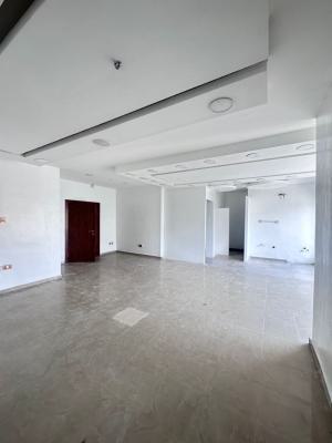 Spacious Office Space, in a Busy Road, Lekki Phase 1, Lekki, Lagos, Office Space for Rent