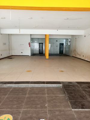 177.83sqm Ground Floor Commercial Mall Good for All, Right Hand Side, Lekki Phase 1, Lekki, Lagos, Plaza / Complex / Mall for Rent