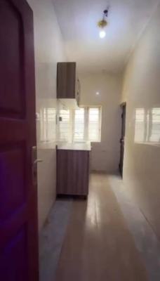 Lovely 2bedroom Flat, Off Omilani Ijesha, Surulere, Lagos, Flat / Apartment for Rent
