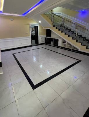 Spacious 3 Bedroom Maisonette, Lekki, Lagos, Flat / Apartment for Rent